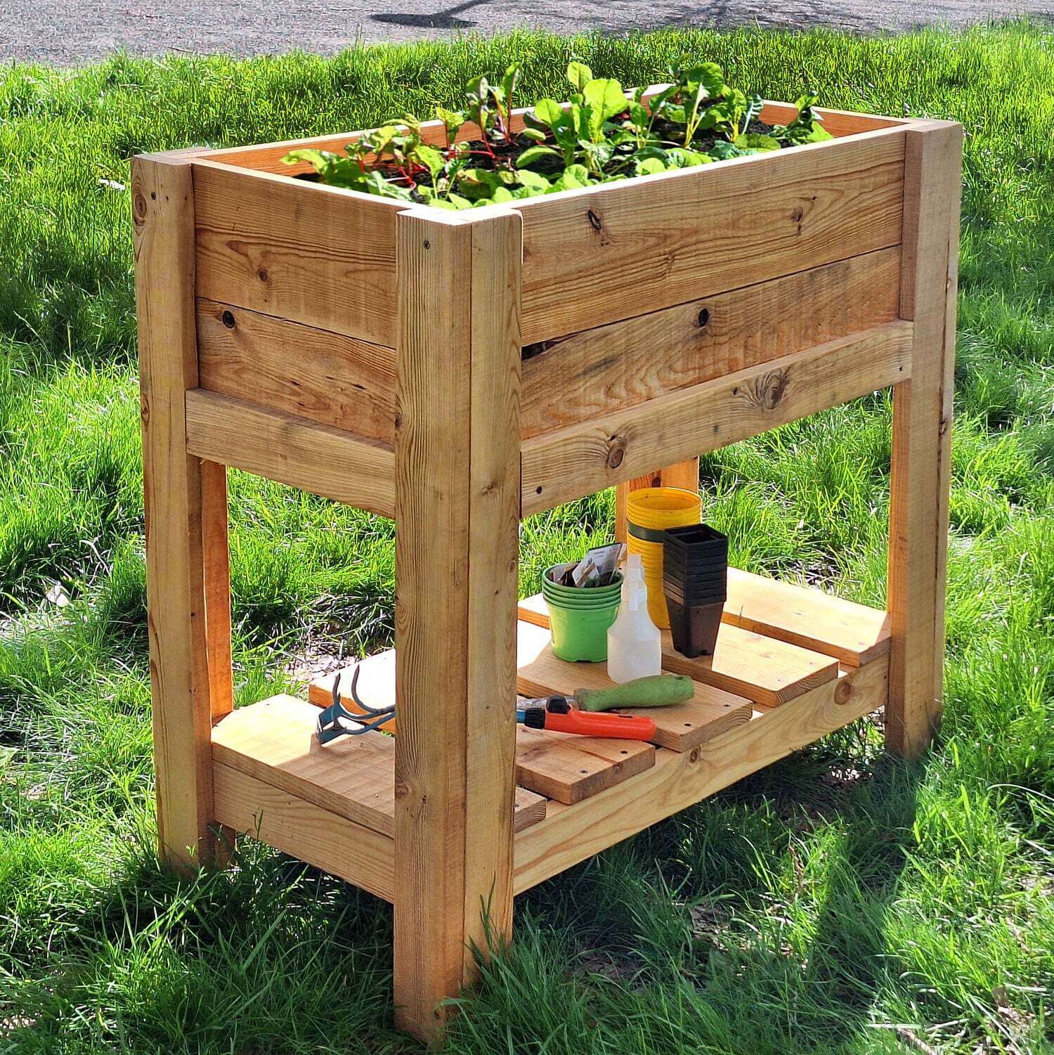 Image de l'article Bac à jardinage en bois durable – Idéal pour balcon et potager urbain